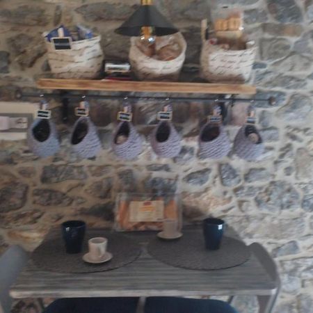La pietra di Sersa Quaratica Esterno foto