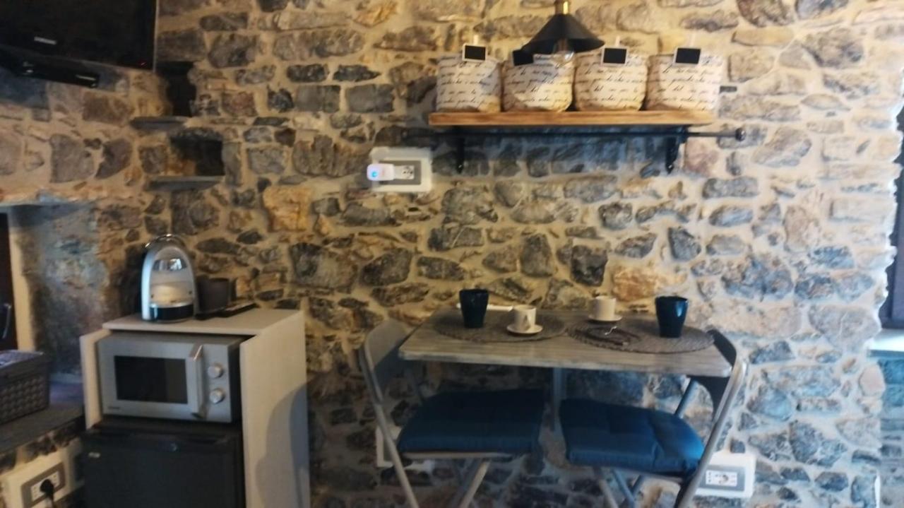 La pietra di Sersa Quaratica Esterno foto